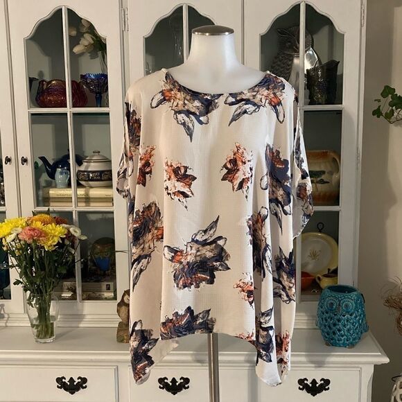 Neutral Floral Top | Small | Batwing Sleeve, Cold Shoulder | - Picture 1 of 7